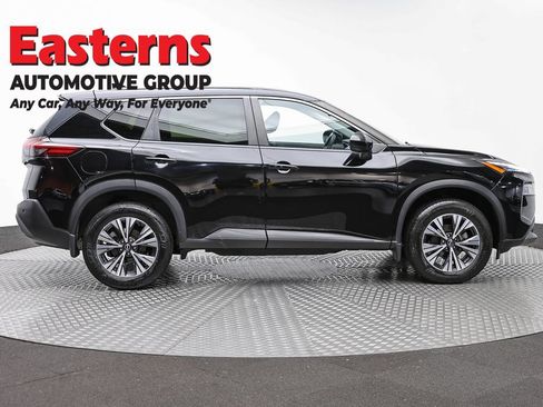 Used 2023 Nissan Rogue SV AWD/4WD image 4