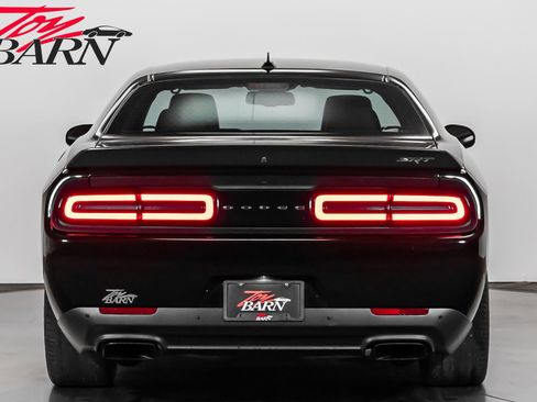 Used 2016 Dodge Challenger SRT Hellcat image 4