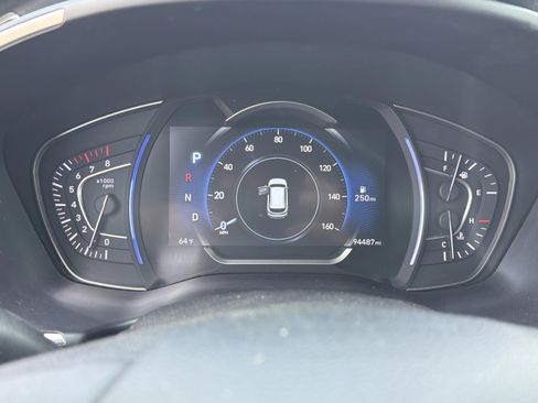 Used 2020 Hyundai Santa Fe Limited FWD image 23