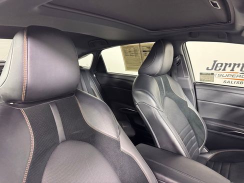 Used 2022 Toyota Avalon XSE w/ Carpet Mat Package (TMS) image 33