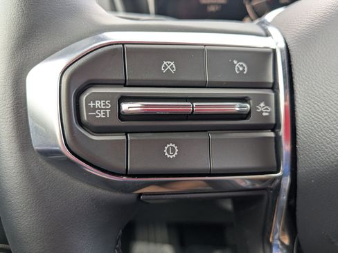 Used 2025 GMC Terrain Elevation AWD/4WD image 19
