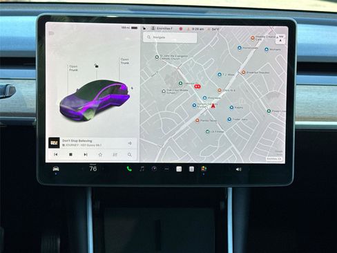 Used 2020 Tesla Model 3 Standard Range Plus image 22