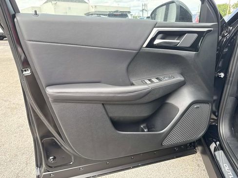New 2026 Mitsubishi Outlander SE FWD image 19