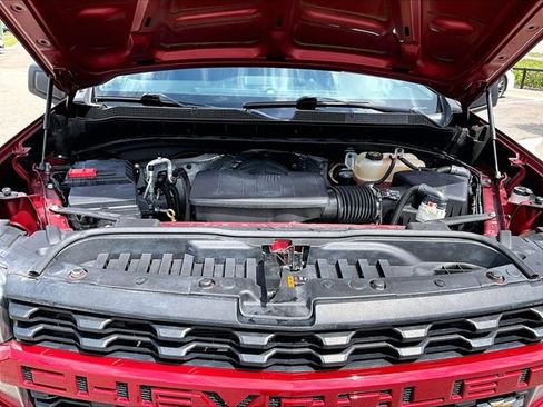 Used 2020 Chevrolet Silverado 1500 Custom w/ Custom Value Package image 11