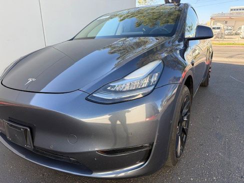 Used 2021 Tesla Model Y 2WD image 5