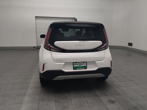Used 2025 Kia Soul LX image 6
