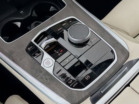 New 2026 BMW X5 xDrive40i w/ Climate Comfort Package image 17