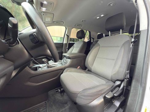 Used 2020 Chevrolet Traverse LS image 25