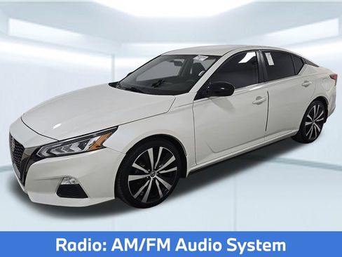 Used 2019 Nissan Altima 2.5 SR FWD image 4