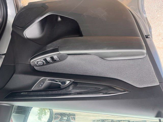 Used 2025 Chevrolet TrailBlazer LT w/ Driver Confidence Package AWD/4WD image 9