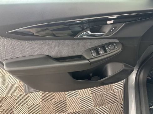 Used 2025 Chevrolet TrailBlazer LT AWD/4WD image 23