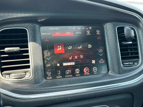 Used 2015 Dodge Charger R/T w/ Plus Group RWD image 31