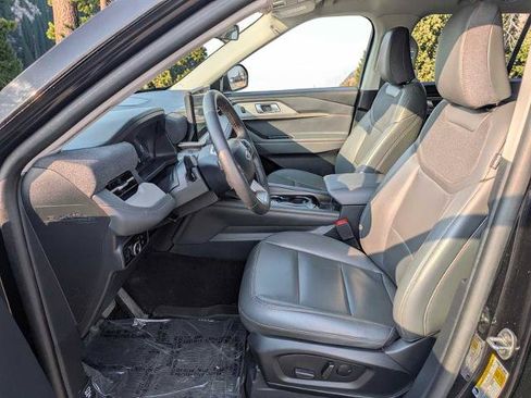 Certified 2025 Ford Explorer Active w/ Active Comfort Package AWD/4WD image 14