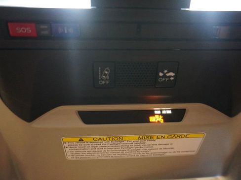 Used 2020 Subaru Crosstrek 2.0i Premium w/ Popular Package #4 image 13