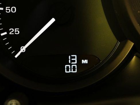 New 2026 Porsche Macan S image 9