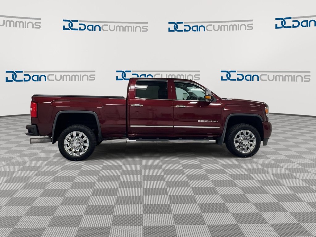 Used 2016 GMC Sierra 2500 Denali w/ Duramax Plus Package AWD/4WD image 9