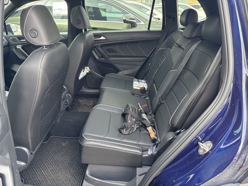 Used 2022 Volkswagen Tiguan SEL R-Line image 30