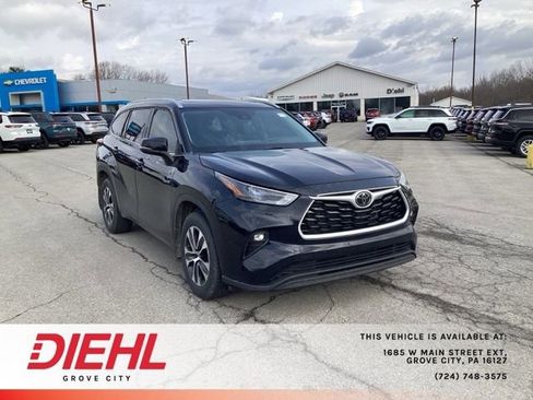 Used 2022 Toyota Highlander XLE image 1