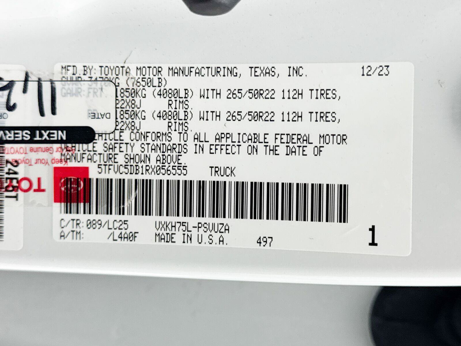 Used 2024 Toyota Tundra Capstone AWD/4WD image 38