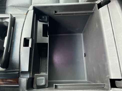 Used 2018 Chevrolet Tahoe Premier image 38