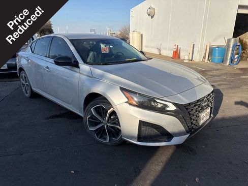 Certified 2024 Nissan Altima 2.5 SR image 1