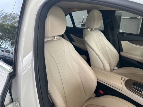 Used 2022 Mercedes-Benz E 350 4MATIC Sedan image 23