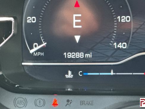 Certified 2024 GMC Yukon XL Denali image 33