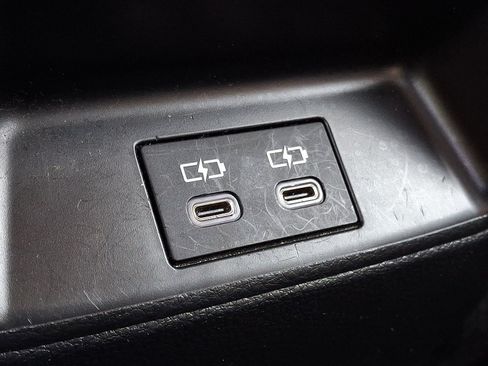 Used 2024 Toyota Corolla LE FWD image 12