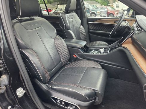 Used 2021 Jeep Grand Cherokee L Summit w/ Advanced Protech Group IV AWD/4WD image 21
