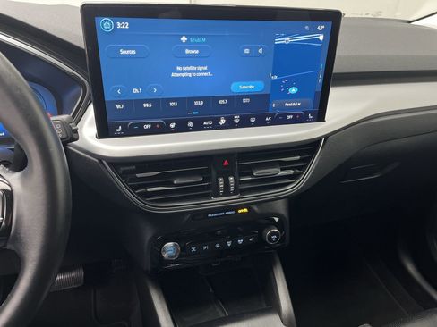 Certified 2024 Ford Escape Platinum image 17