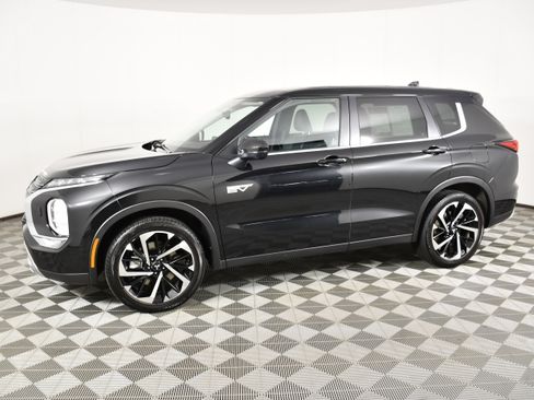 Used 2025 Mitsubishi Outlander SE AWD/4WD image 9