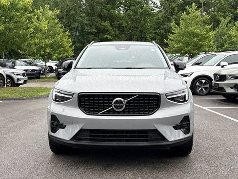 Used 2026 Volvo XC40 B5 Plus AWD/4WD image 11