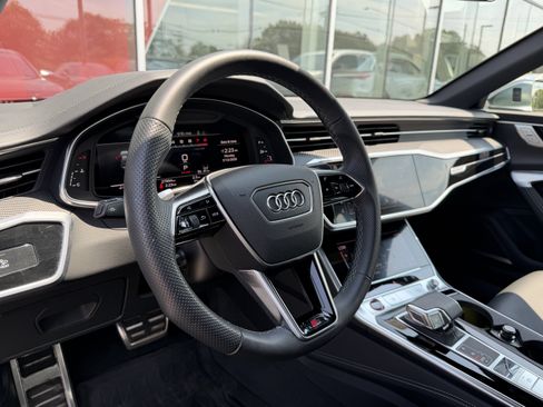 Used 2024 Audi S6 Premium Plus w/ Premium Plus Package AWD/4WD image 4