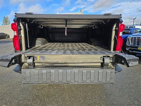 Used 2022 Chevrolet Silverado 3500 High Country w/ Z71 Off-Road Package image 11