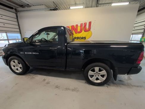 Used 2012 RAM 1500 Express image 2