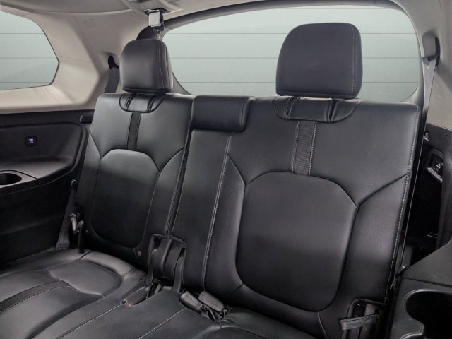 Used 2025 Honda Pilot EX-L image 31