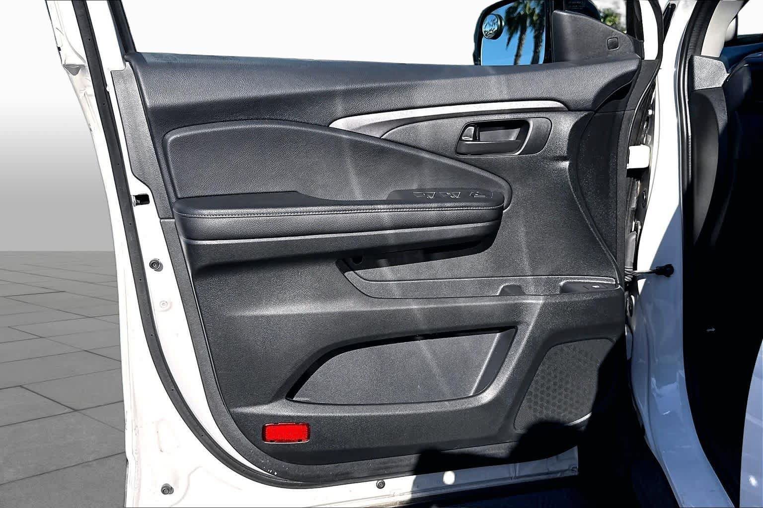Used 2025 Honda Ridgeline Sport+ image 21