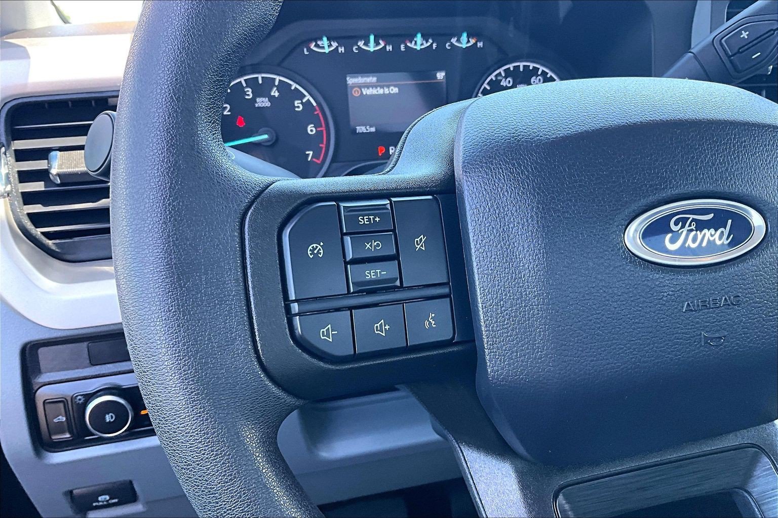 Used 2024 Ford F250 XL w/ Snow Plow Prep Package AWD/4WD image 10