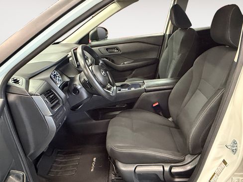 Used 2024 Nissan Rogue S FWD image 22