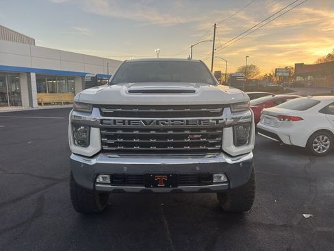 Used 2020 Chevrolet Silverado 2500 LTZ w/ LTZ Premium Package image 2