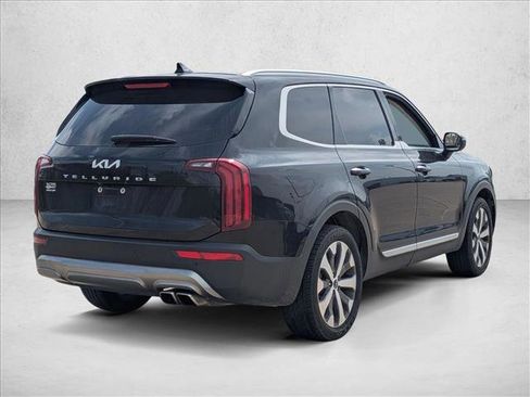 Used 2022 Kia Telluride S FWD image 5