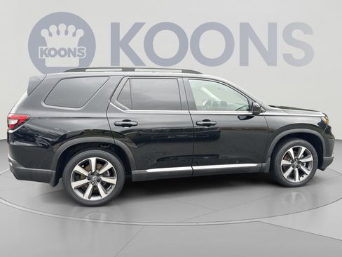 Used 2025 Honda Pilot Elite image 8