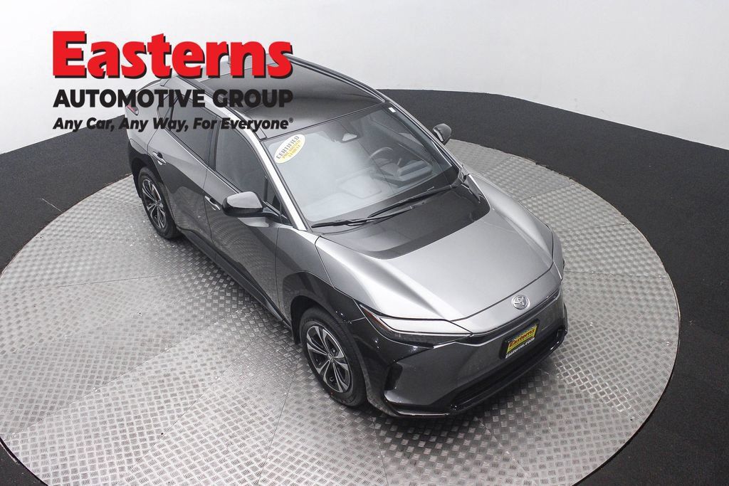 Used 2025 Toyota bZ4X AWD w/ Weather Package image 5