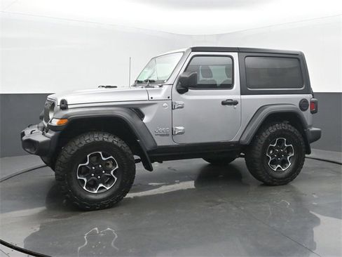Used 2020 Jeep Wrangler Sport image 2