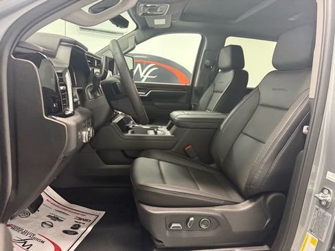 New 2026 GMC Sierra 2500 Denali w/ Denali Reserve Package AWD/4WD image 9