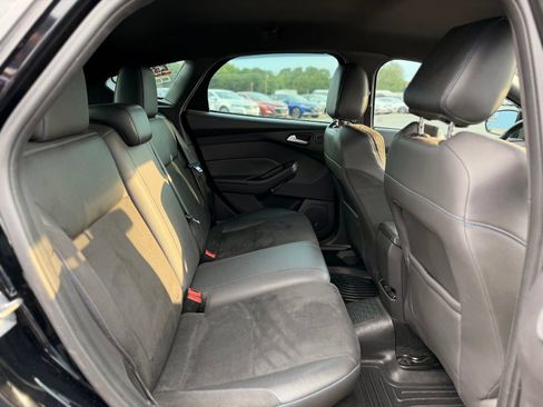 Used 2017 Ford Focus RS AWD/4WD image 38