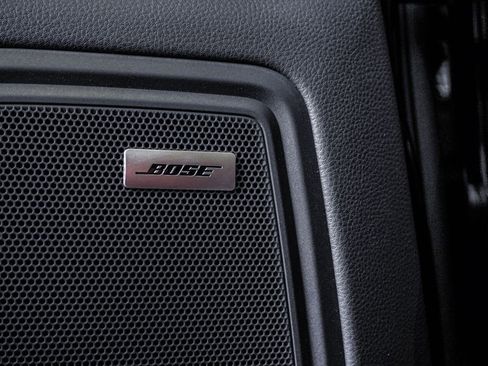 New 2026 Porsche Macan image 27