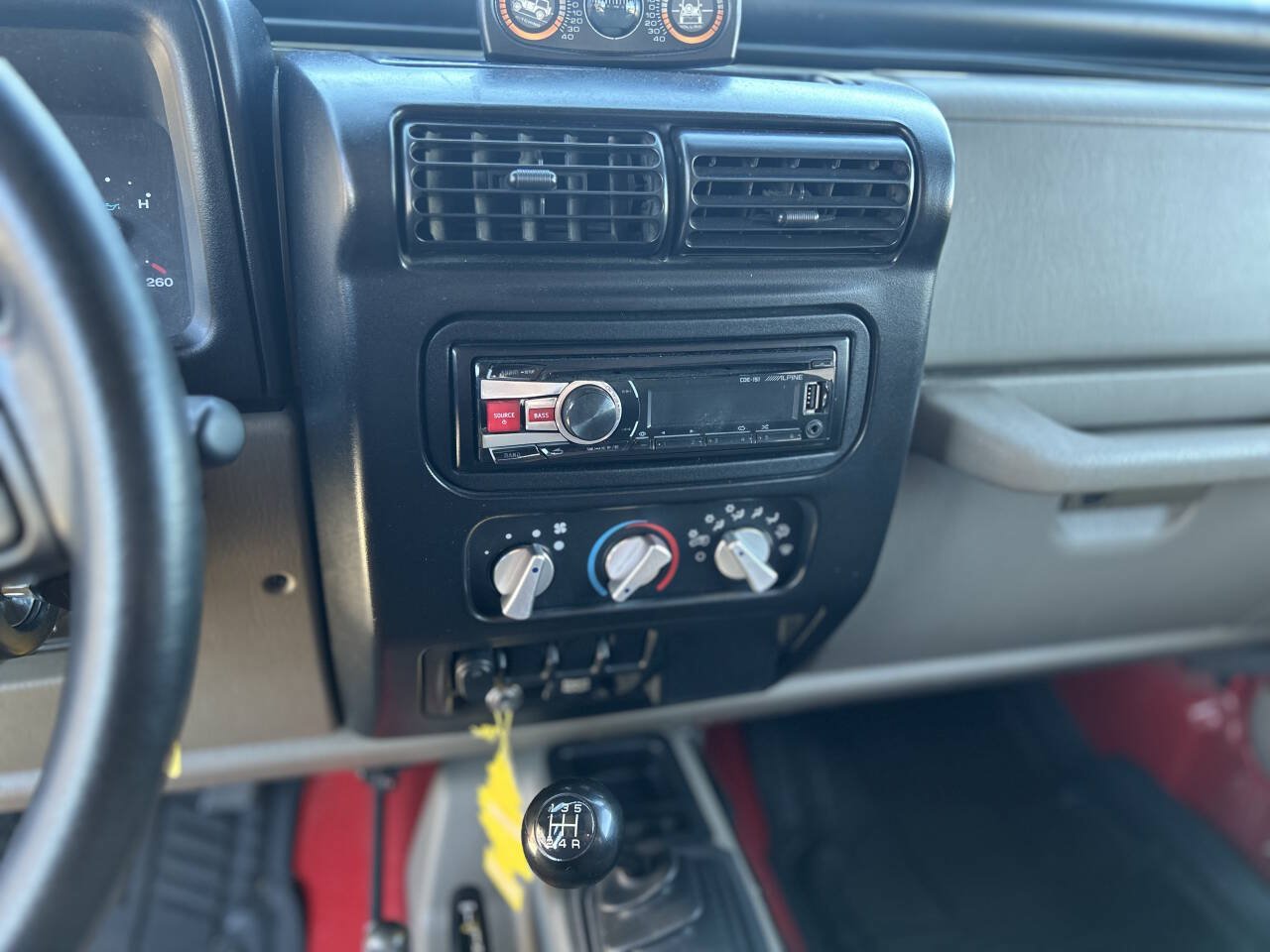 Used 2003 Jeep Wrangler X AWD/4WD image 11