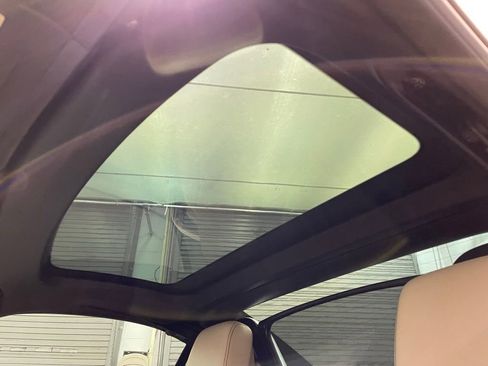 Used 2019 Mercedes-Benz SLC 300 image 16