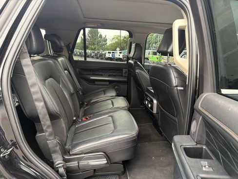 Used 2019 Ford Expedition Platinum AWD/4WD image 14
